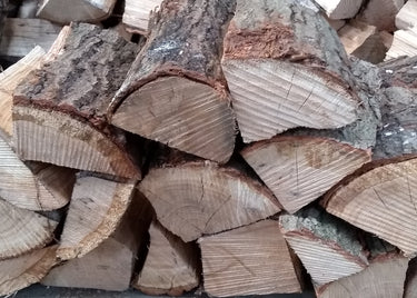 0.7 Cubic Metre Kiln-Dried Oak Hardwood Logs – Premium Firewood